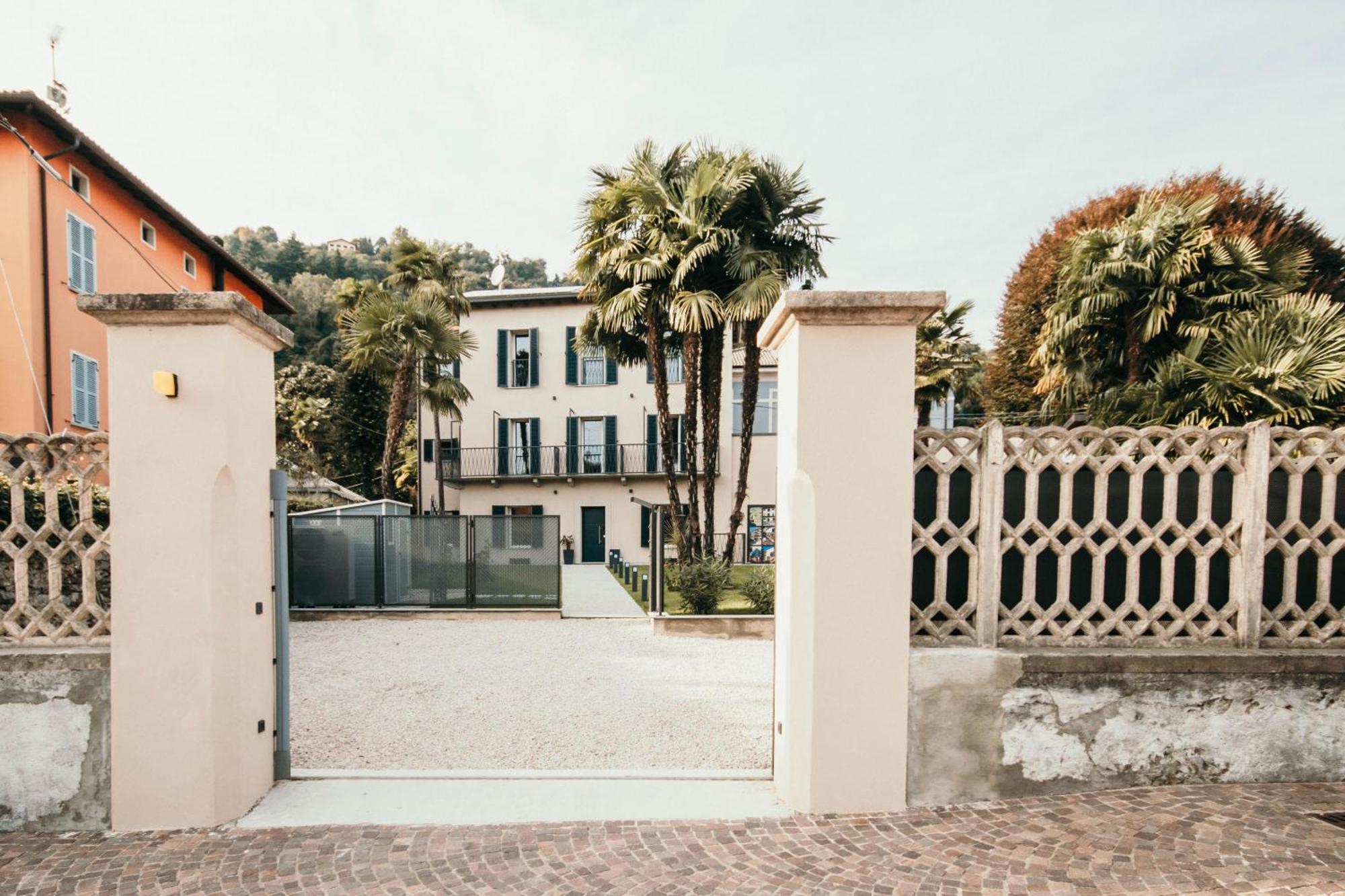 Gio Leo Guest House Lesa Luaran gambar