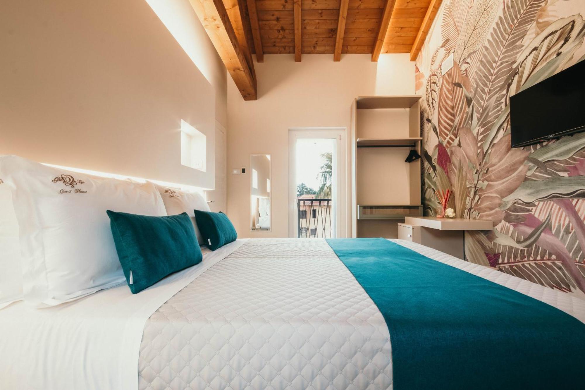 Gio Leo Guest House Lesa Luaran gambar